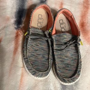 Hey dudes Wendy peacock pink size 10 in women’s